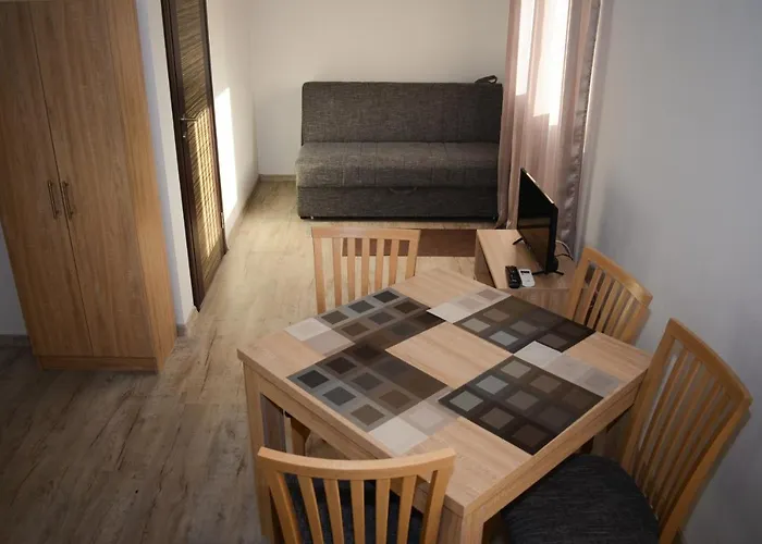 Srebrna Kap Apartment *